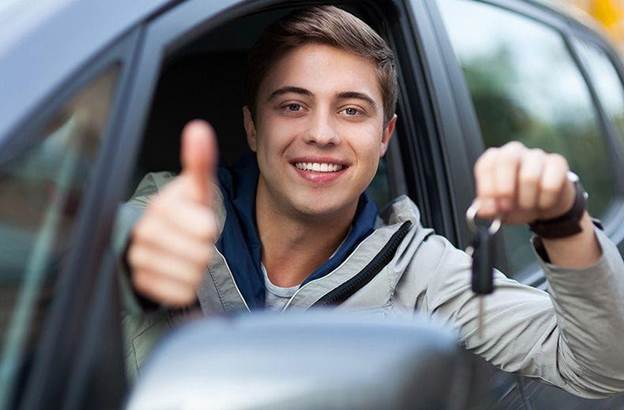 How to reduce new-driver car insurance costs | RAC Drive